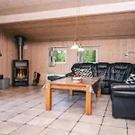 5 Star Holiday Home In Henne Tatil Evi