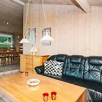 5 Star Holiday Home In Henne