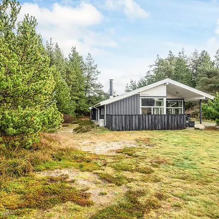 בית נופש Secluded Retreat By Lyngbo Heath - By Traum