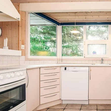 6 Person Holiday Home In Henne Holiday home *