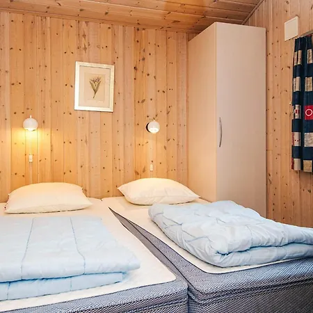 6 Person Holiday Home In Henne Holiday home *