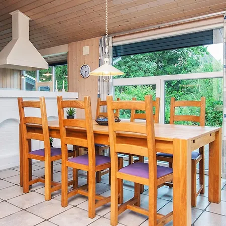 Secluded Retreat By Lyngbo Heath - By Traum *