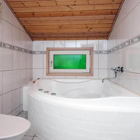 Secluded Retreat By Lyngbo Heath - By Traum בית נופש