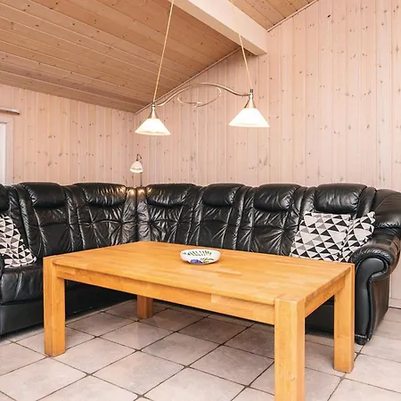 בית נופש Secluded Retreat By Lyngbo Heath - By Traum *