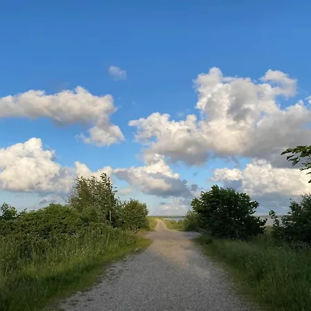 Secluded Retreat By Lyngbo Heath - By Traum בית נופש
