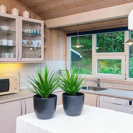 5 Star Holiday Home In Henne